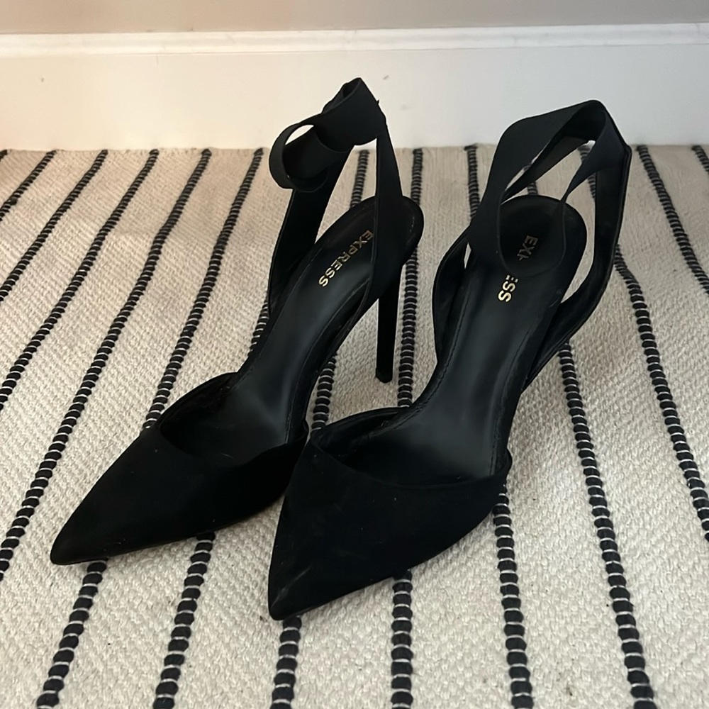 Express black heels size 8